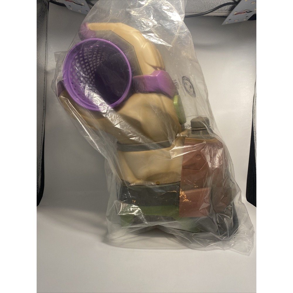 BRAND NEW Disneyland Buzz Lightyear Souvenir Arm Hand with Cup
